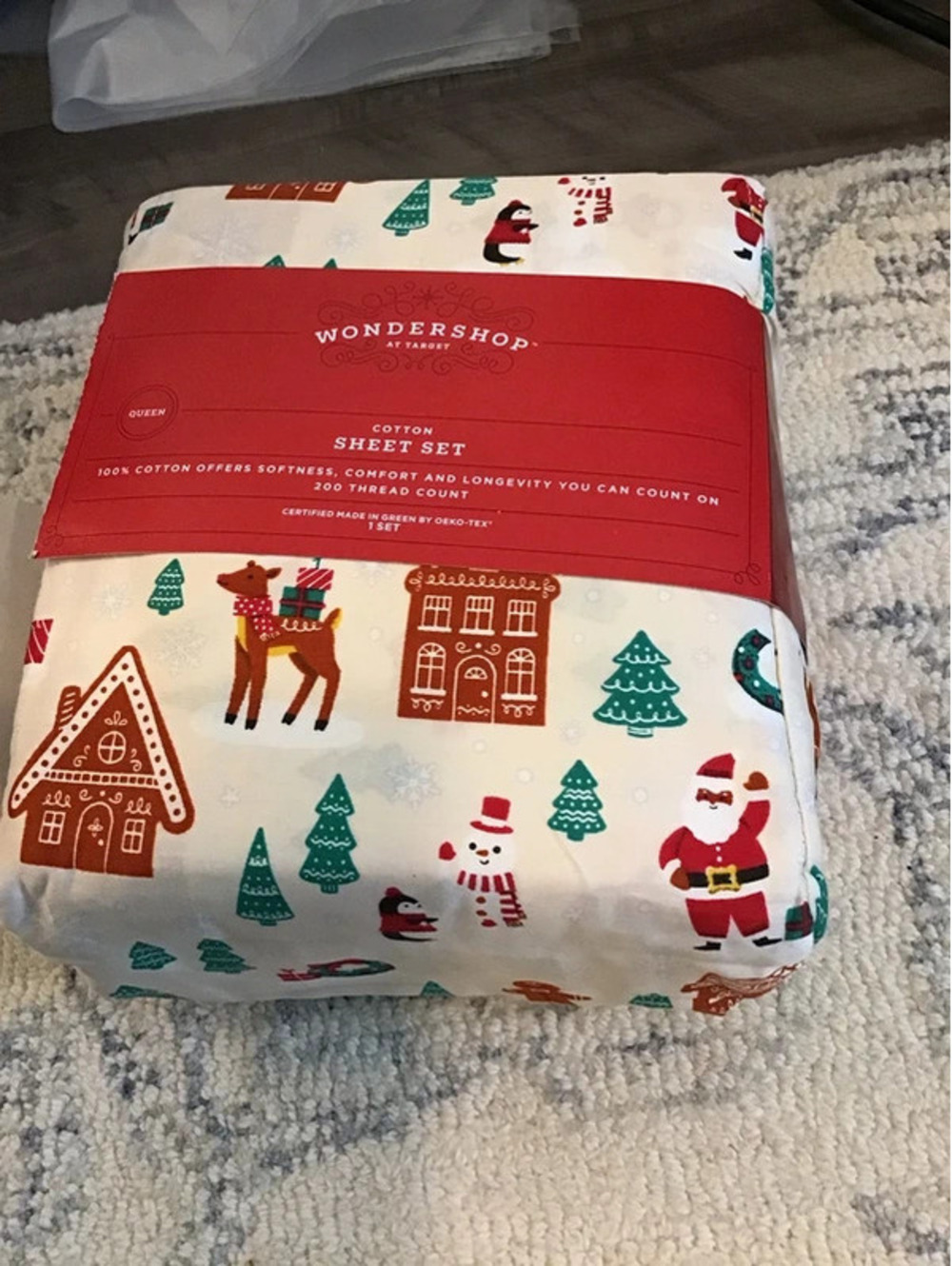 Wondershop from target queen sheet set, new, 200 thread count, cotton